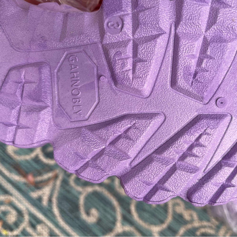 In Control Clothing Platform Sneakers NWOT - Picture 4 of 6